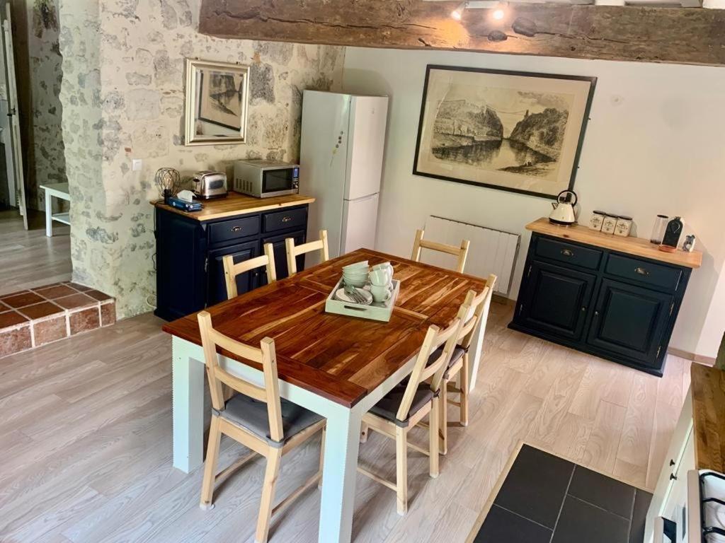 Gites De Verger, Stylish Self Catering Cottages In Sos エクステリア 写真