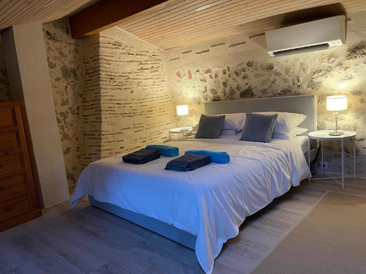 Gites De Verger, Stylish Self Catering Cottages In Sos エクステリア 写真